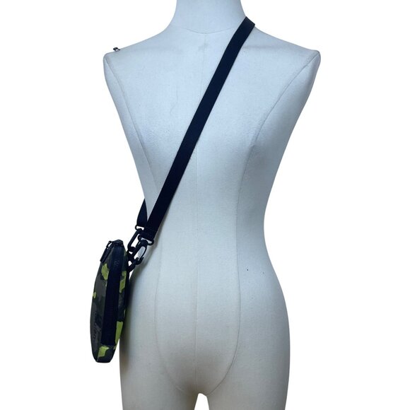 Lululemon Unisex Green/Black Camouflage Adjustable Strap Compact Crossbody Bag - Picture 6 of 13